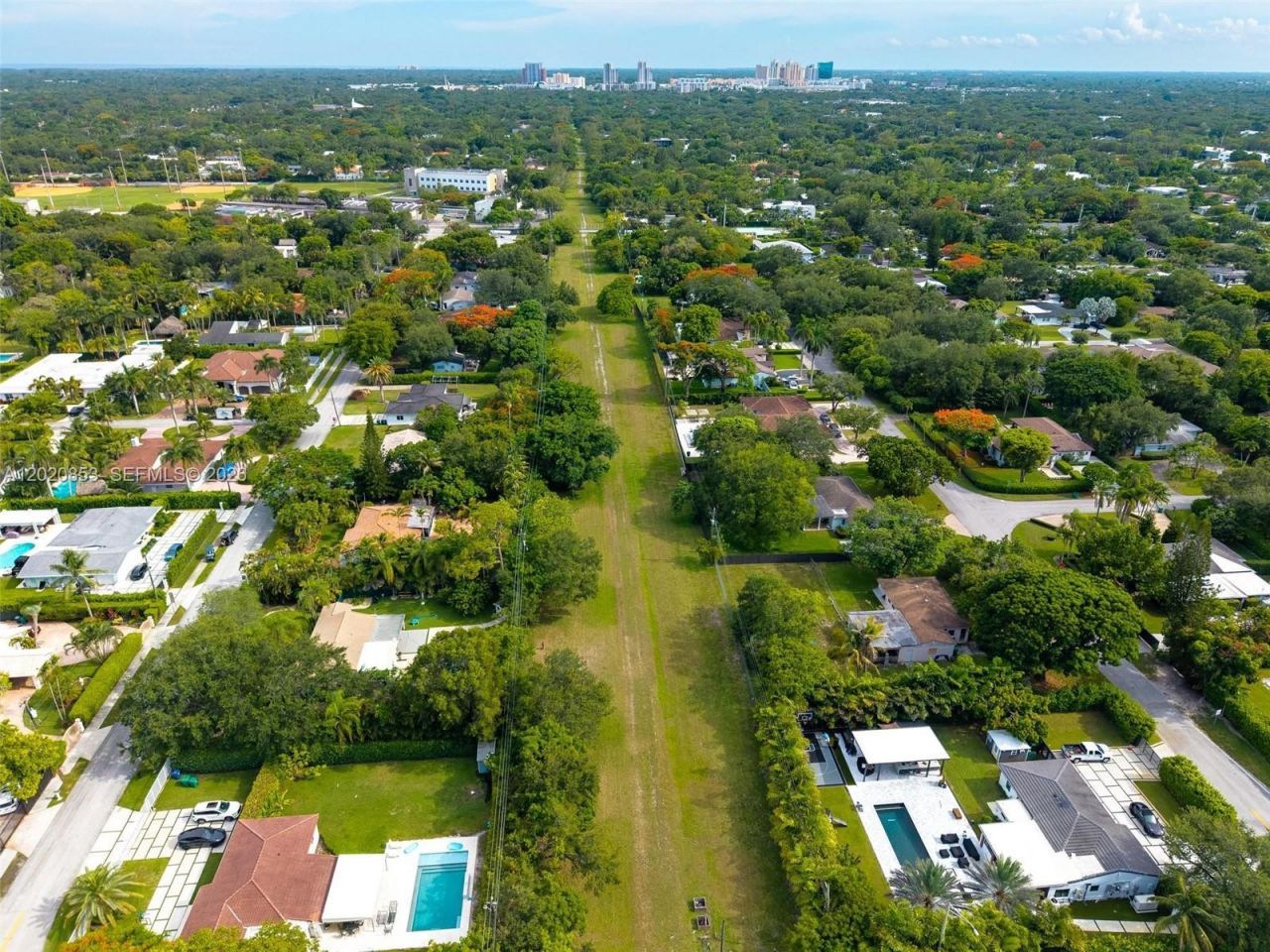 5644 SW 69th Ave, Miami, FL 33143 Photo