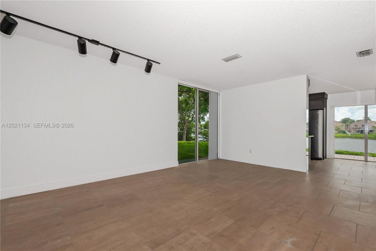850 NW 98th Ave, Plantation, FL 33324 Photo