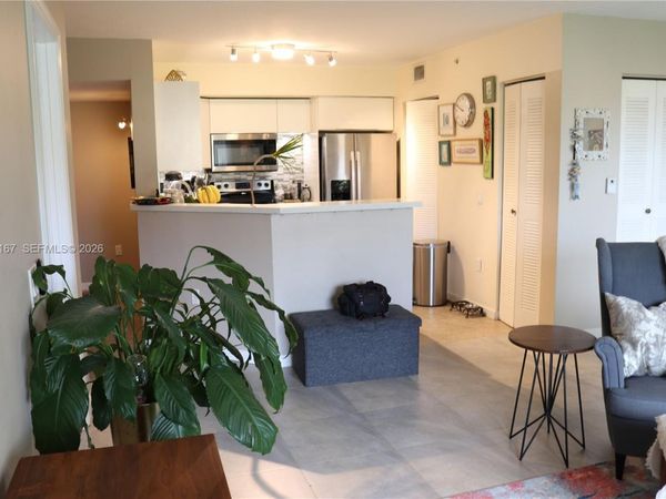 Unit 102, Boynton Beach, FL 33435