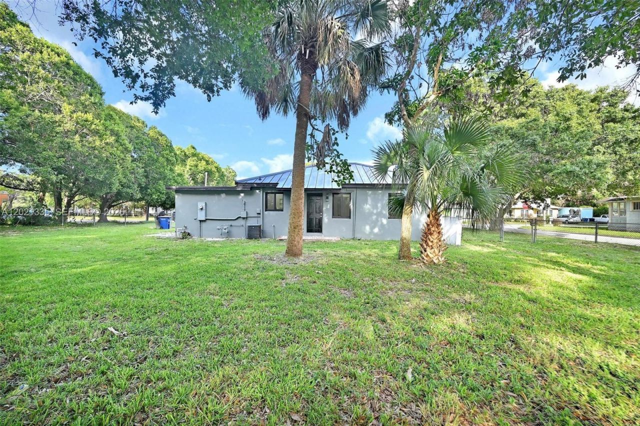 511 S 11th St , Fort Pierce, FL 34950 Photo