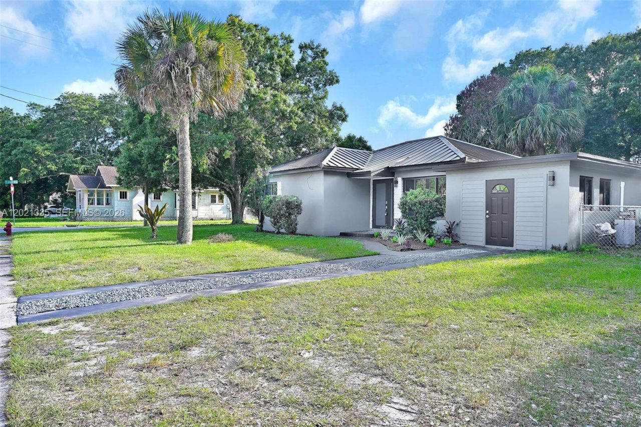 511 S 11th St , Fort Pierce, FL 34950 Photo