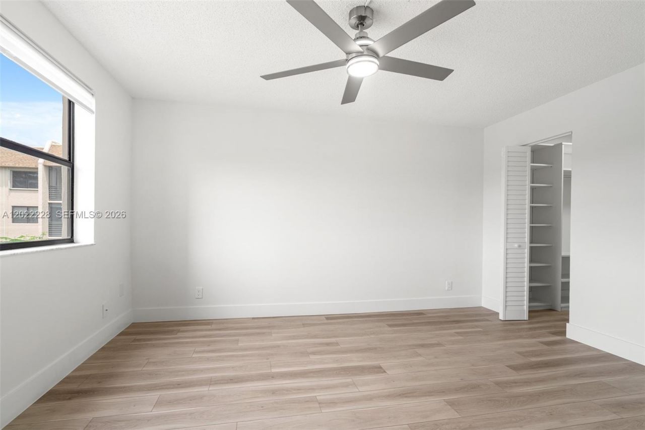 10130 Sunrise Lakes Blvd , Unit 210, Sunrise, FL 33322 Photo