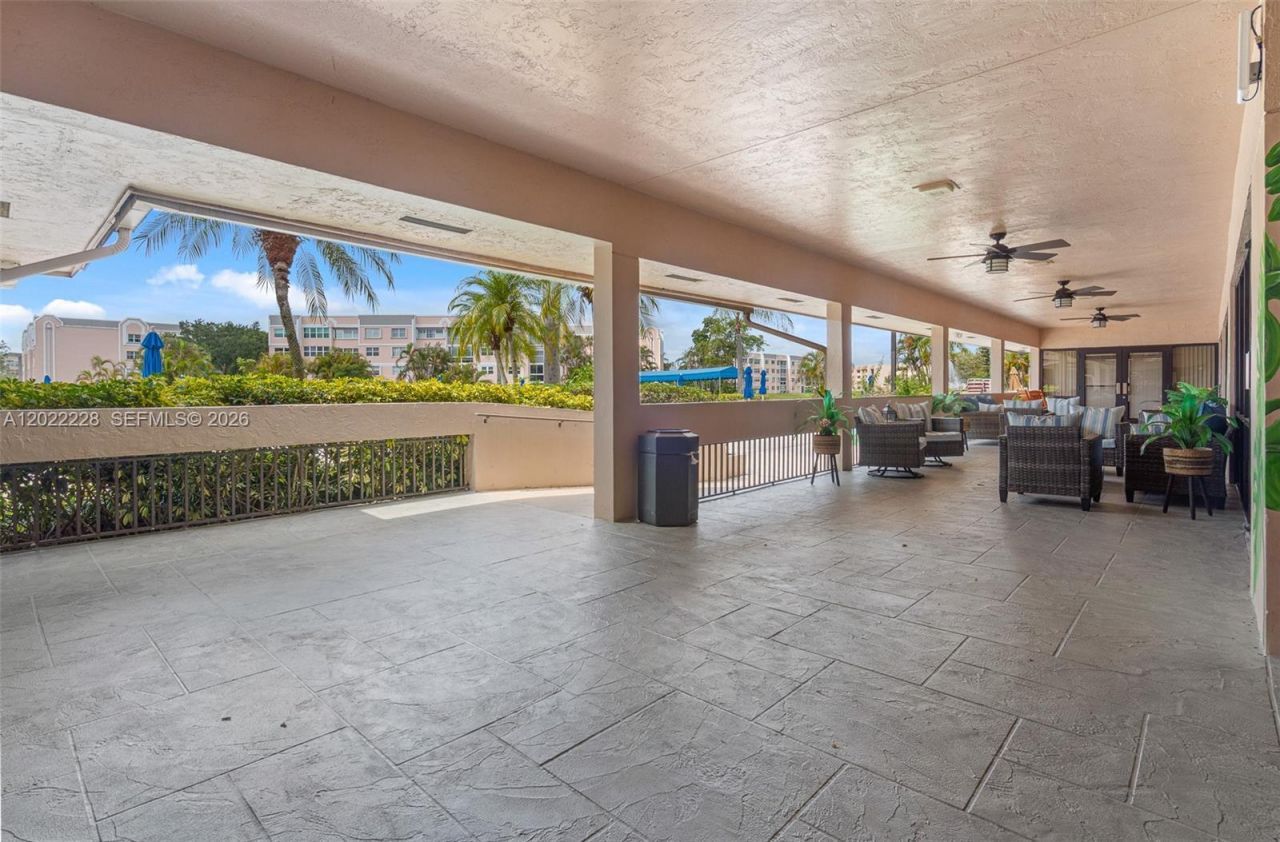 10130 Sunrise Lakes Blvd , Unit 210, Sunrise, FL 33322 Photo