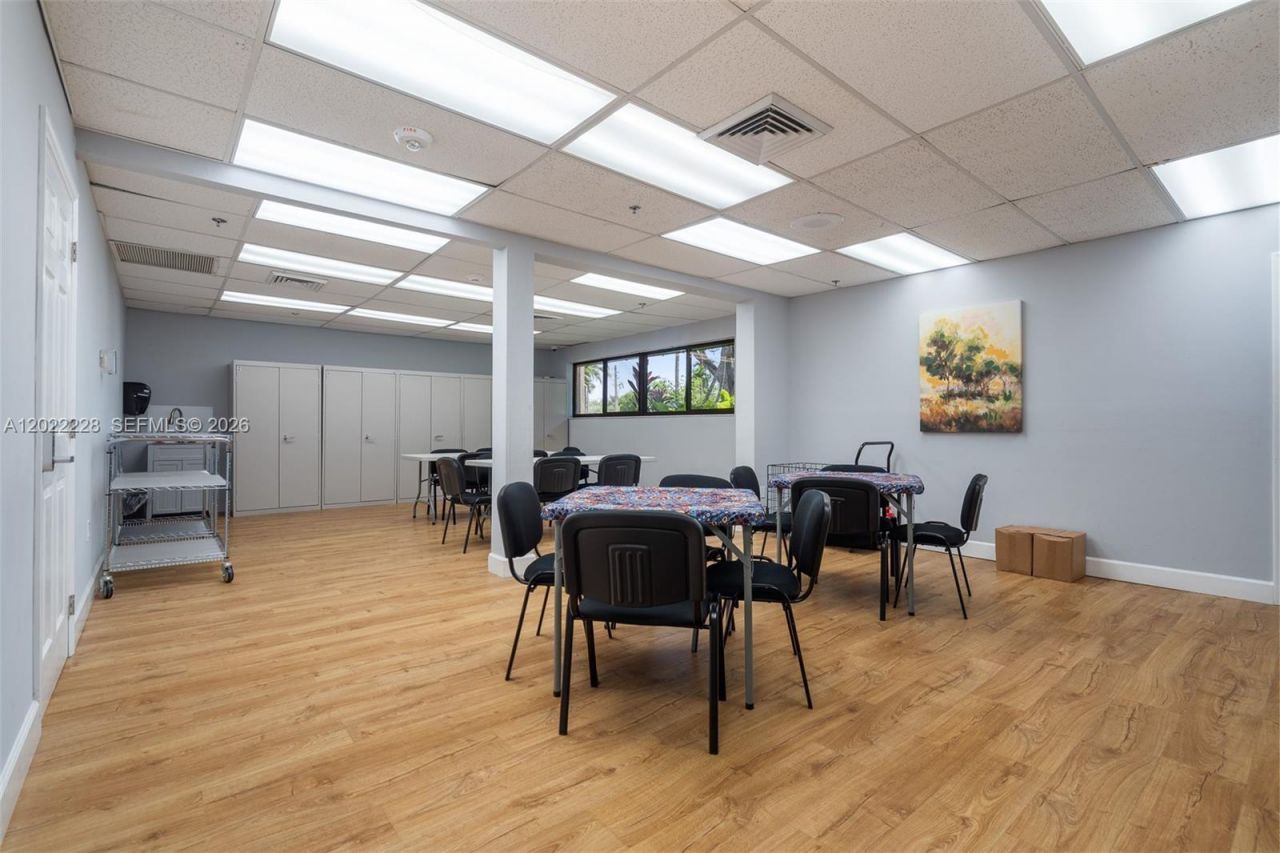 10130 Sunrise Lakes Blvd , Unit 210, Sunrise, FL 33322 Photo