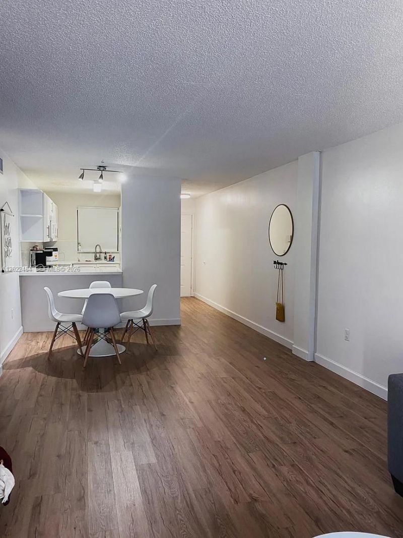 2775 W 52nd St, Unit 206, Hialeah, FL 33016 Photo