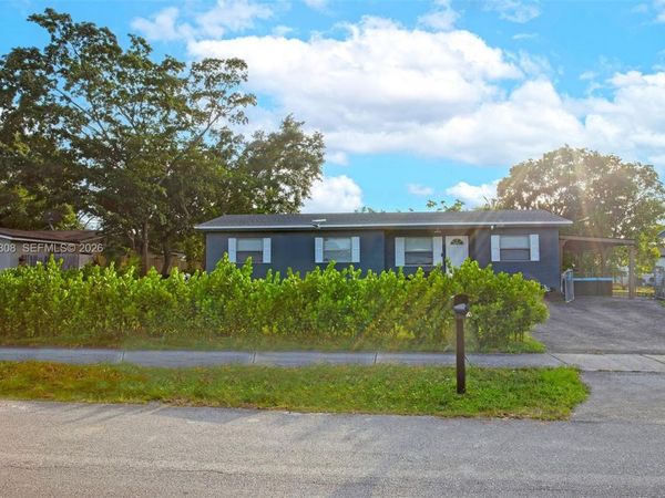 2501 NW 30th Way , Fort Lauderdale, FL 33311