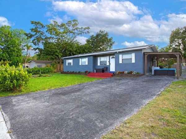 2501 NW 30th Way, Fort Lauderdale, FL 33311