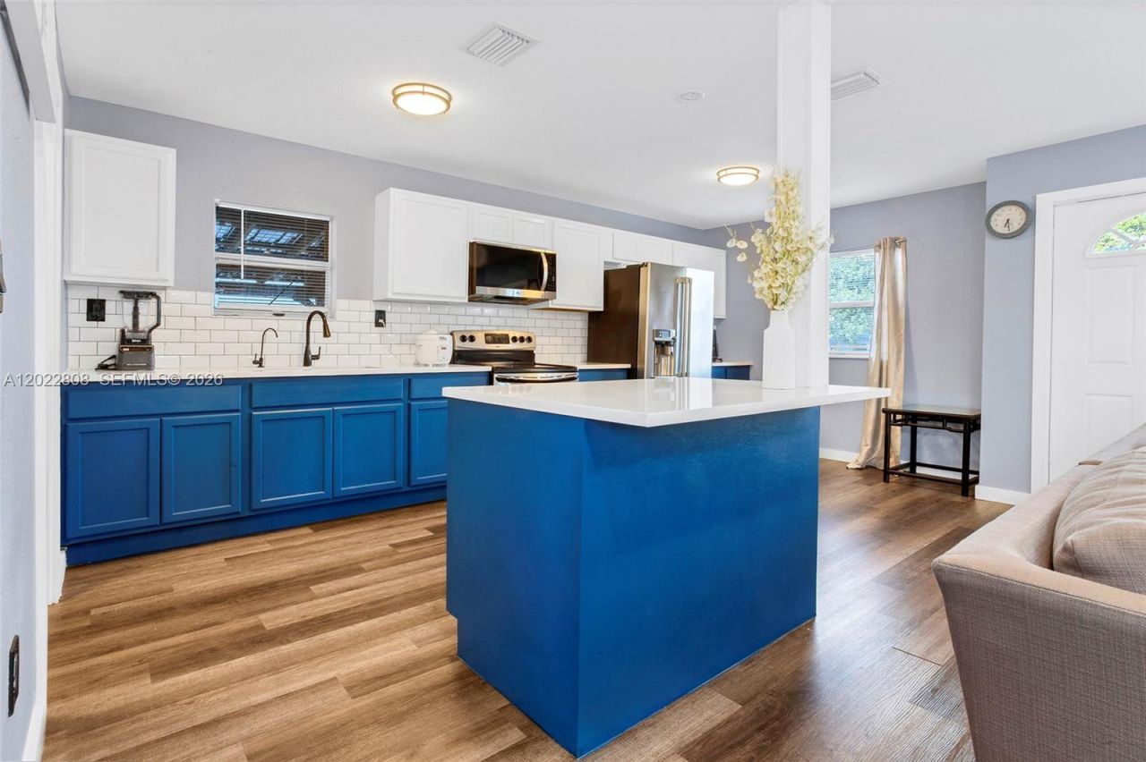 2501 NW 30th Way, Fort Lauderdale, FL 33311 Photo