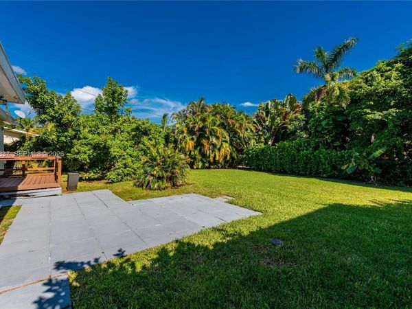 66 NW 87th St, El Portal, FL 33150