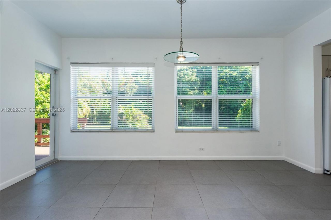 66 NW 87th St, El Portal, FL 33150 Photo