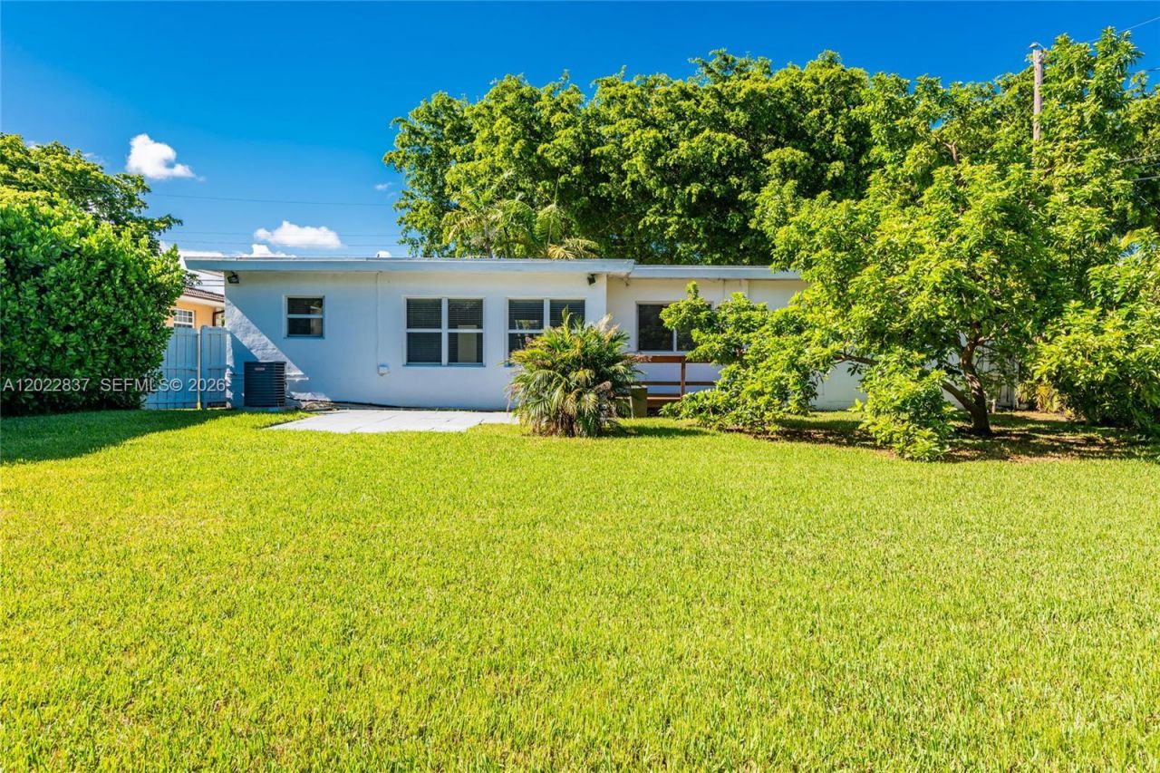 66 NW 87th St, El Portal, FL 33150 Photo