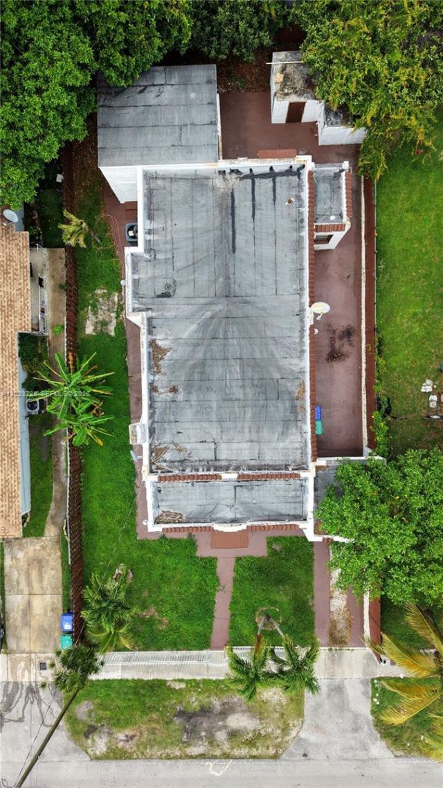 1727 NW 50th St , Miami, FL 33142 Photo