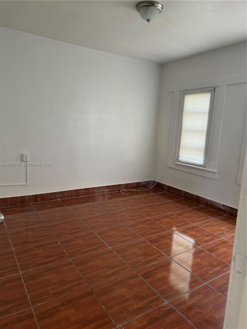 1727 NW 50th St , Miami, FL 33142 Photo