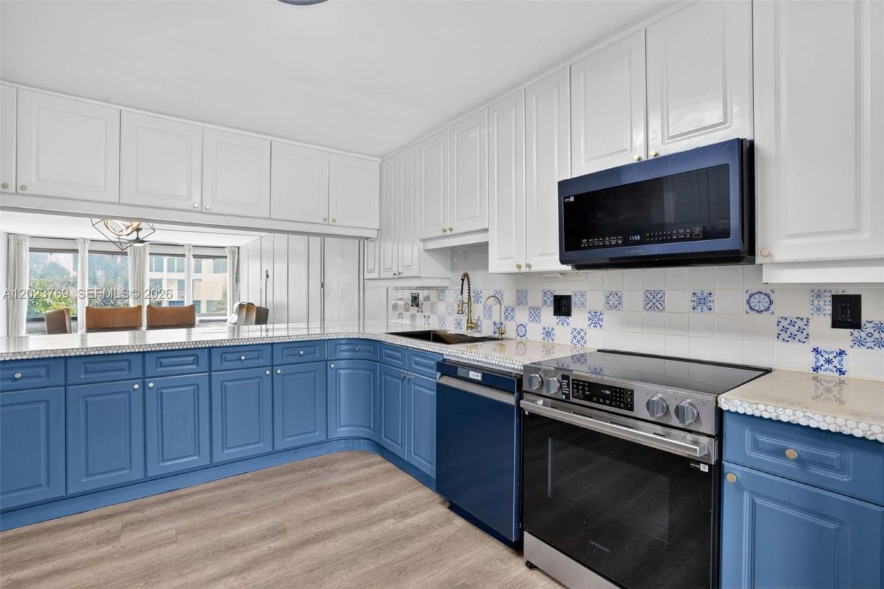 10240 Collins Ave , Unit 207, Bal Harbour, FL 33154 Photo