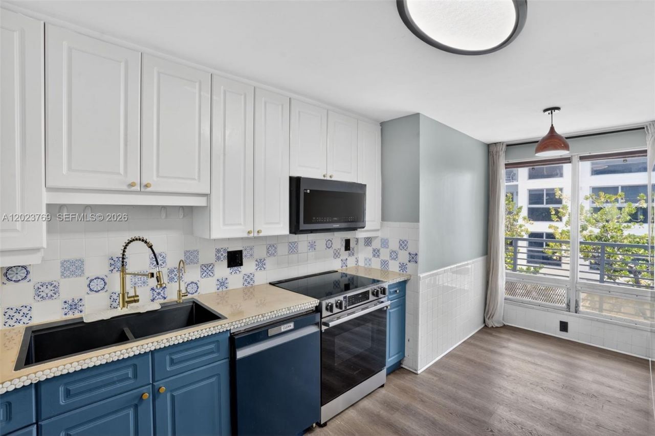 10240 Collins Ave , Unit 207, Bal Harbour, FL 33154 Photo