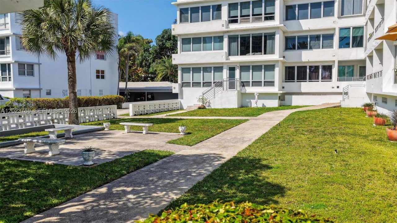 10240 Collins Ave , Unit 207, Bal Harbour, FL 33154 Photo