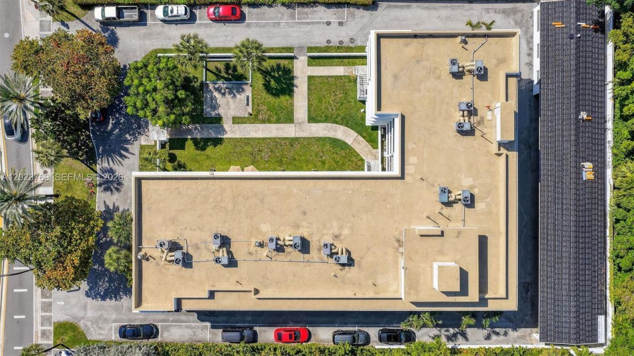10240 Collins Ave , Unit 207, Bal Harbour, FL 33154 Photo