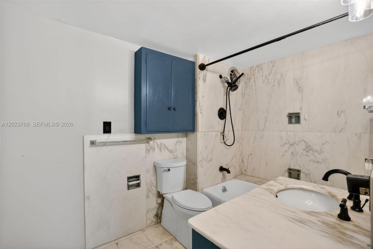 10240 Collins Ave , Unit 207, Bal Harbour, FL 33154 Photo