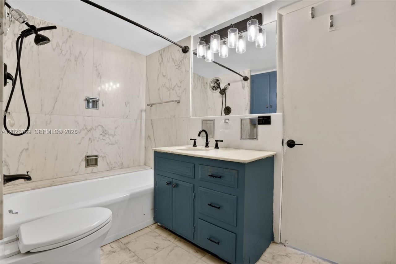 10240 Collins Ave , Unit 207, Bal Harbour, FL 33154 Photo