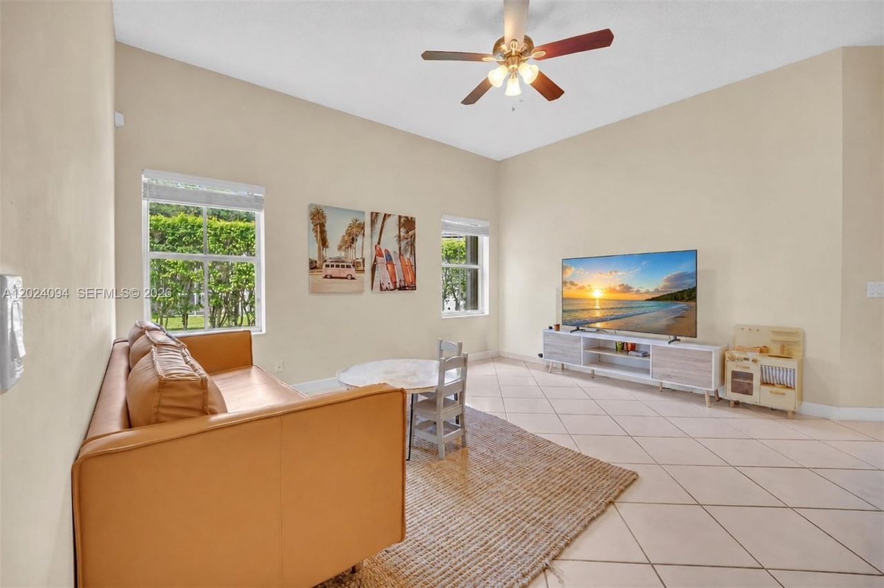 885 Tanglewood Cir , Weston, FL 33327 Photo