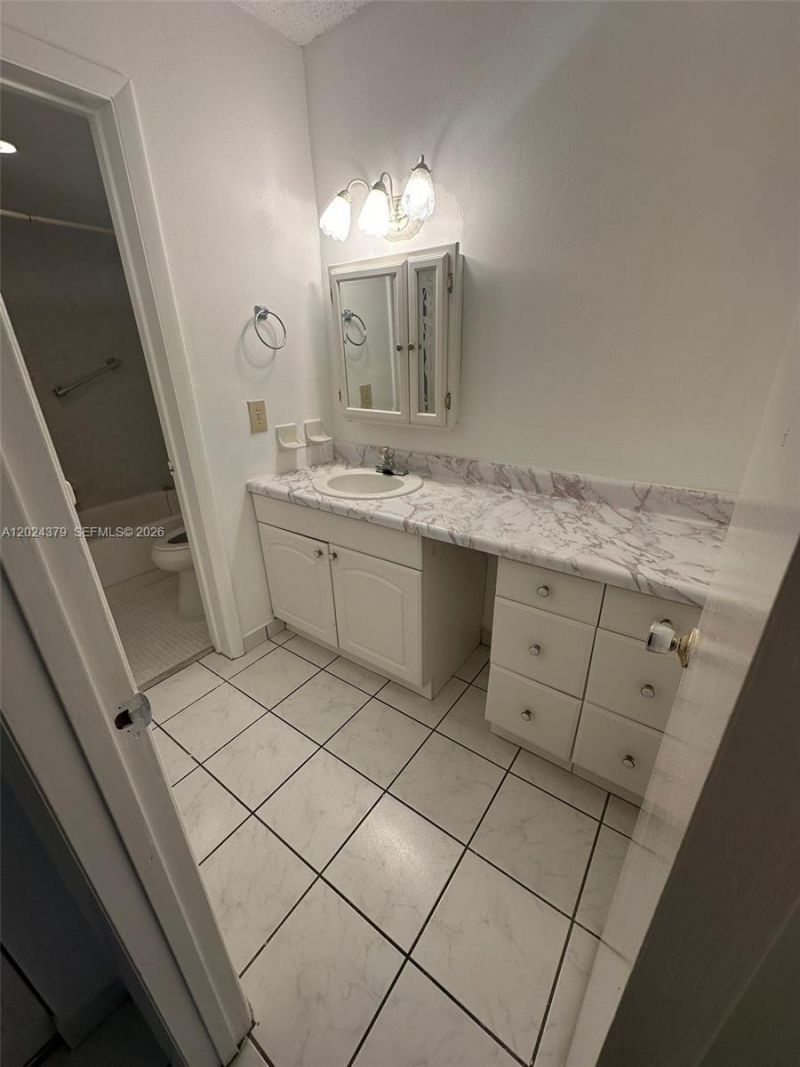 6505 Winfield Blvd , Unit B-3, Margate, FL 33063 Photo