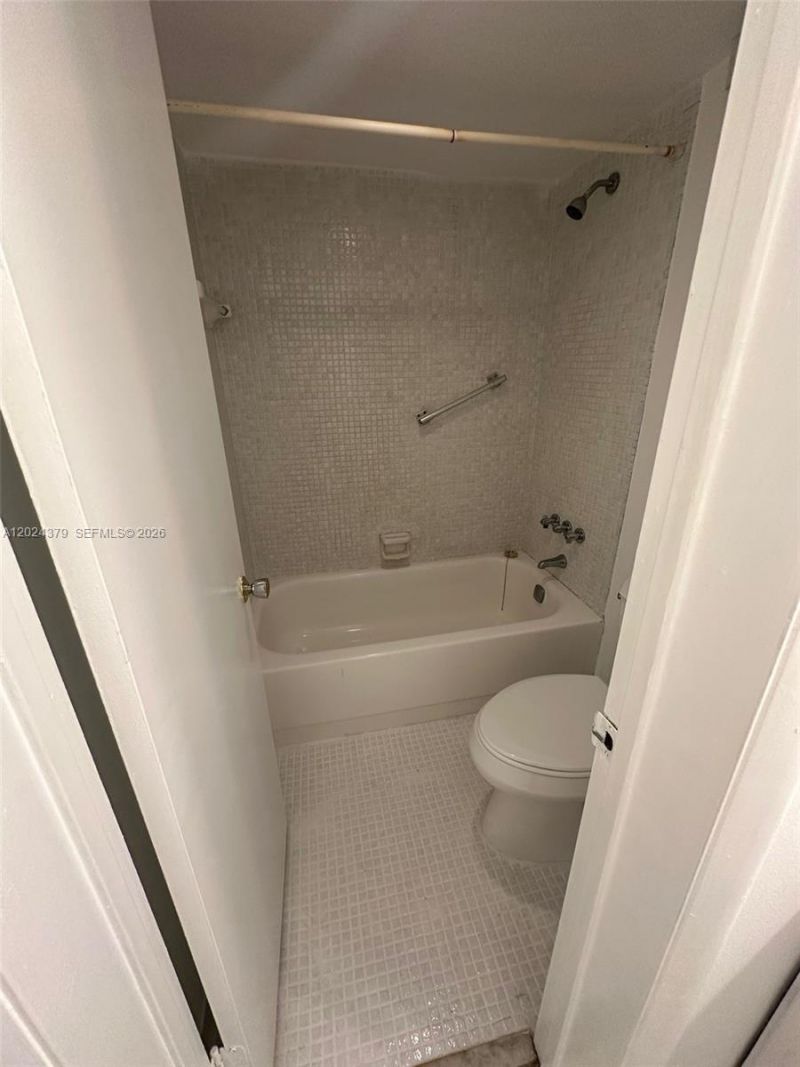 6505 Winfield Blvd , Unit B-3, Margate, FL 33063 Photo