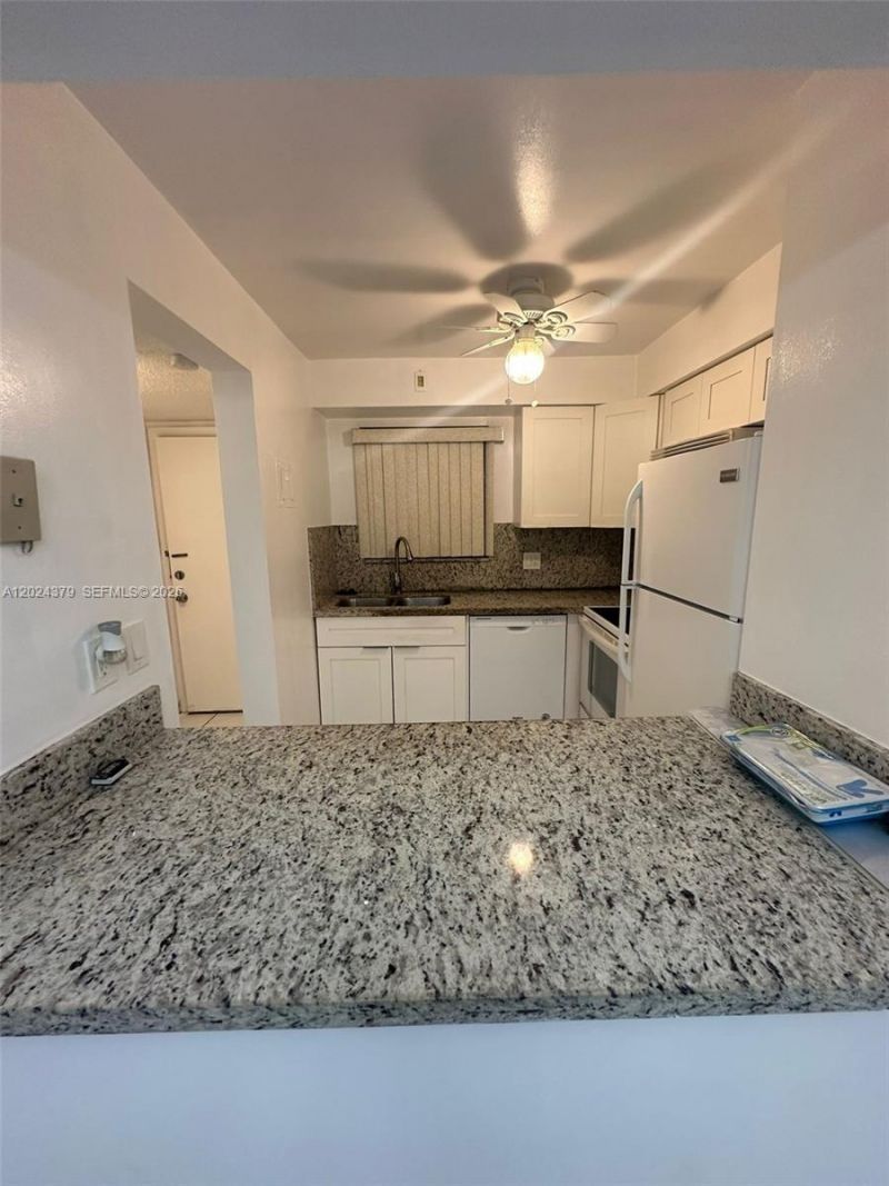 6505 Winfield Blvd , Unit B-3, Margate, FL 33063 Photo