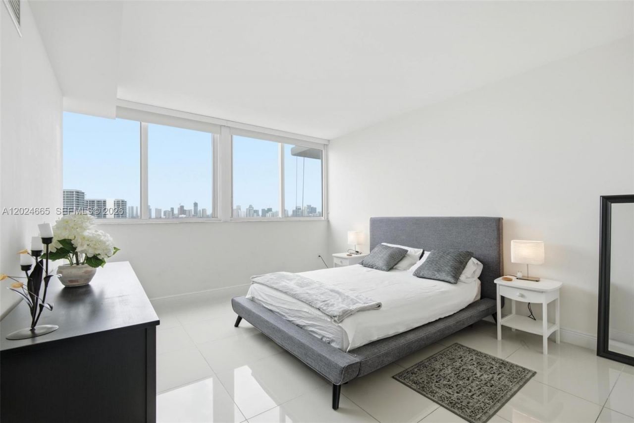 1861 NW S River Dr, Unit 2008, Miami, FL 33125 Photo