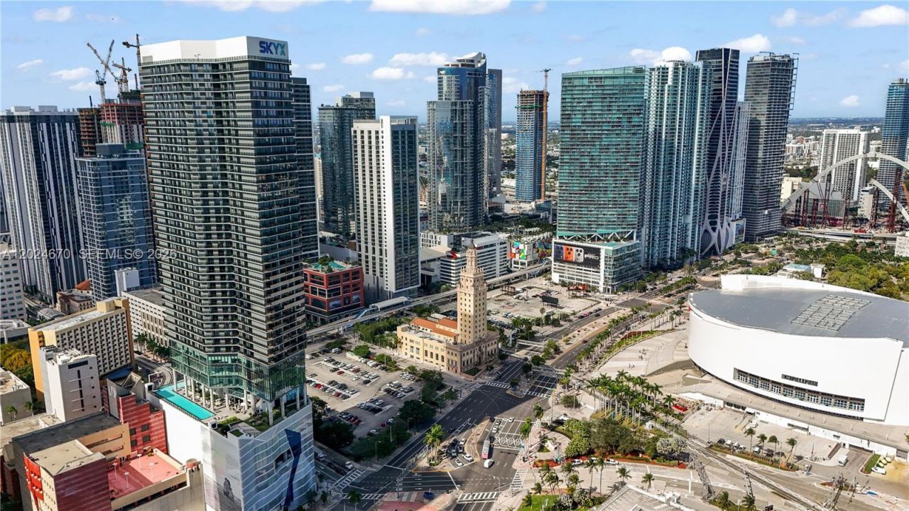398 NE 5th St , Unit 2310, Miami, FL 33132 Photo