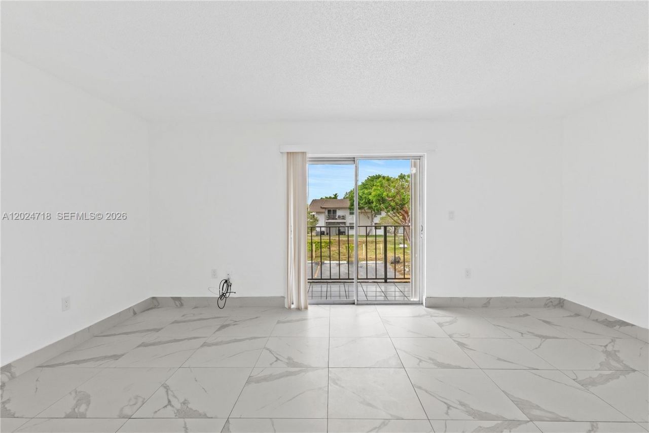 7011 SW 129th Ave, Unit 5, Miami, FL 33183 Photo