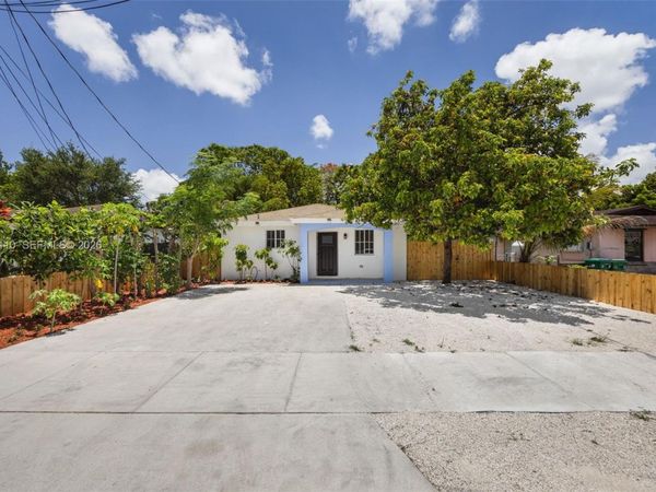 10204 SW 173rd St , Miami, FL 33157