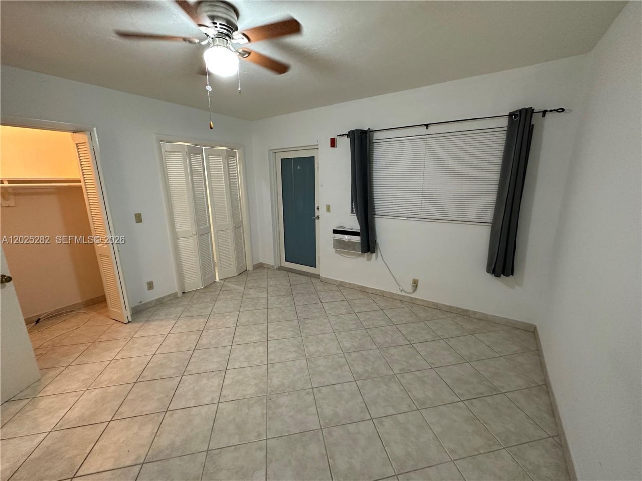 455 Golden Isles Dr , Unit 204, Hallandale Beach, FL 33009 Photo