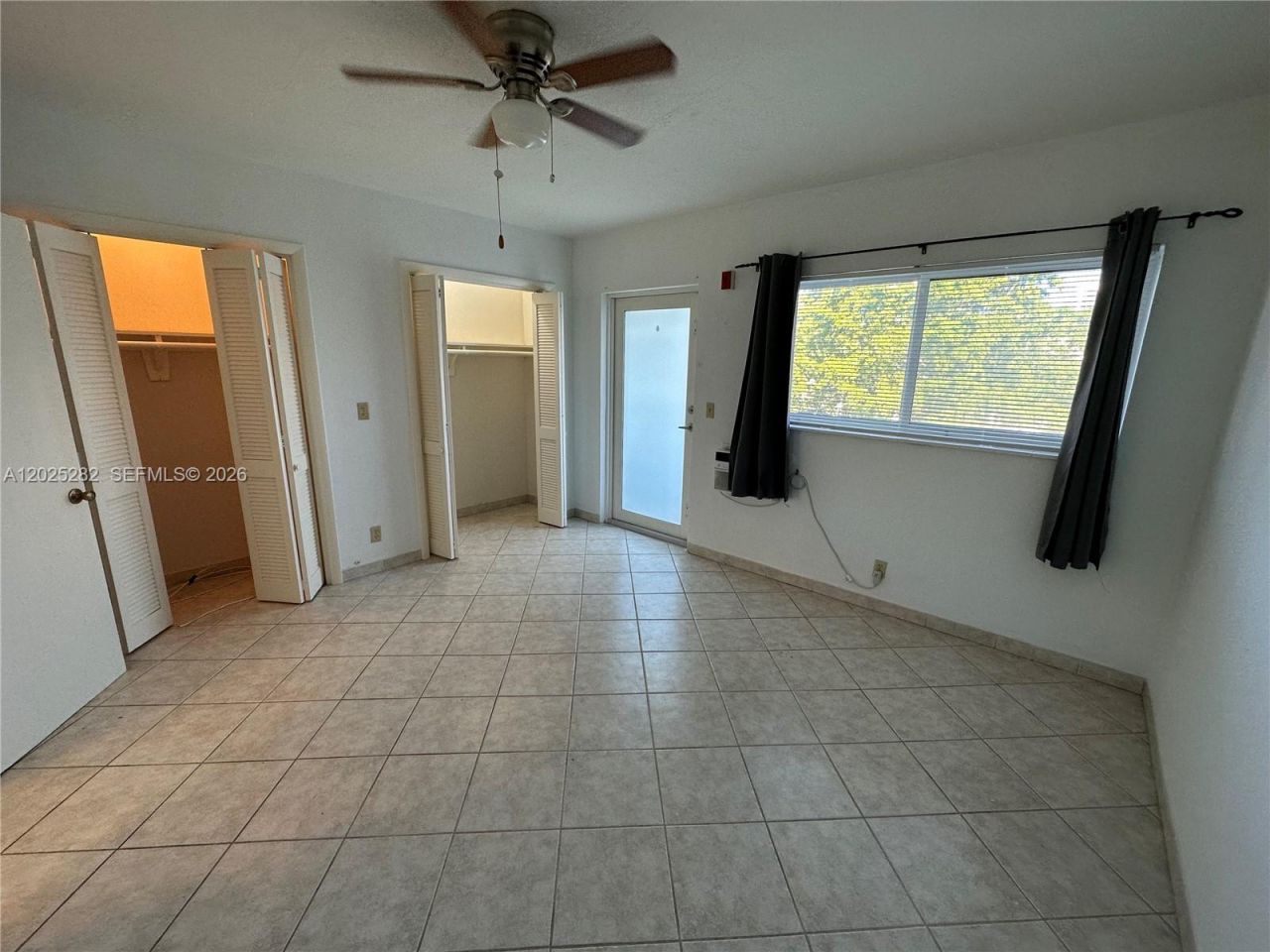 455 Golden Isles Dr , Unit 204, Hallandale Beach, FL 33009 Photo