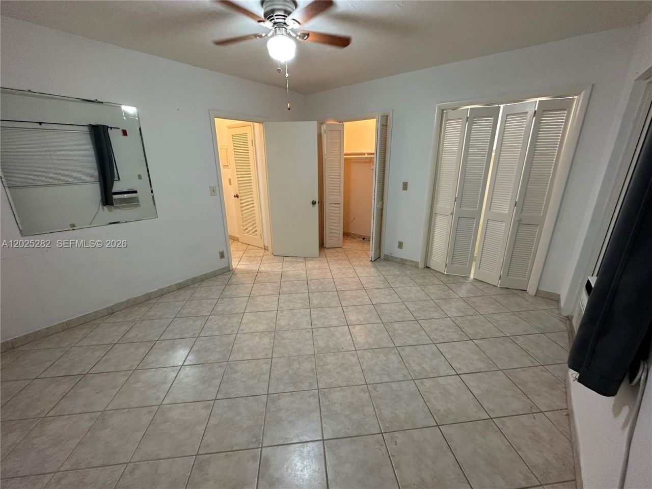 455 Golden Isles Dr , Unit 204, Hallandale Beach, FL 33009 Photo