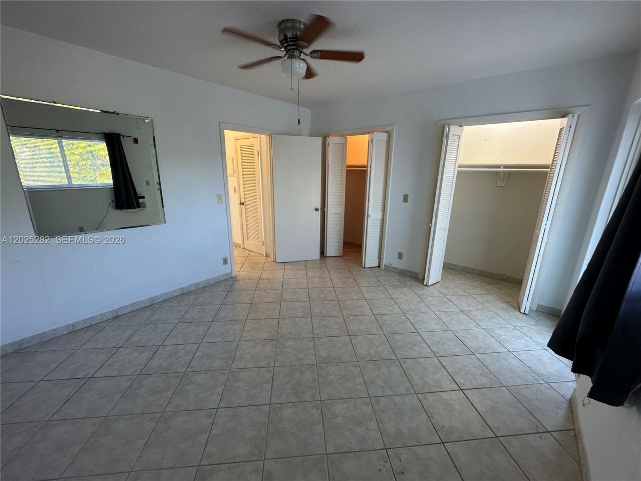 455 Golden Isles Dr , Unit 204, Hallandale Beach, FL 33009 Photo