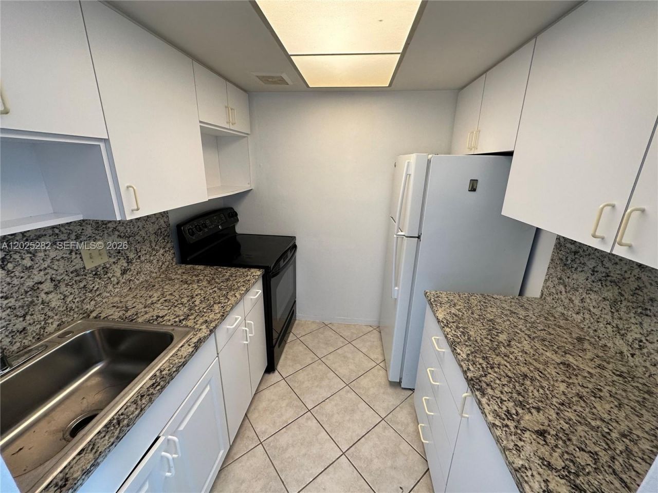 455 Golden Isles Dr , Unit 204, Hallandale Beach, FL 33009 Photo