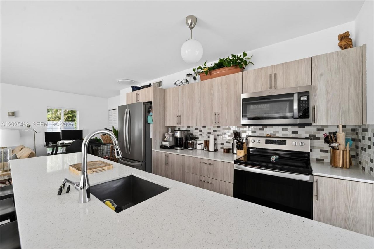24 NW 13th Ave, Delray Beach, FL 33444 Photo