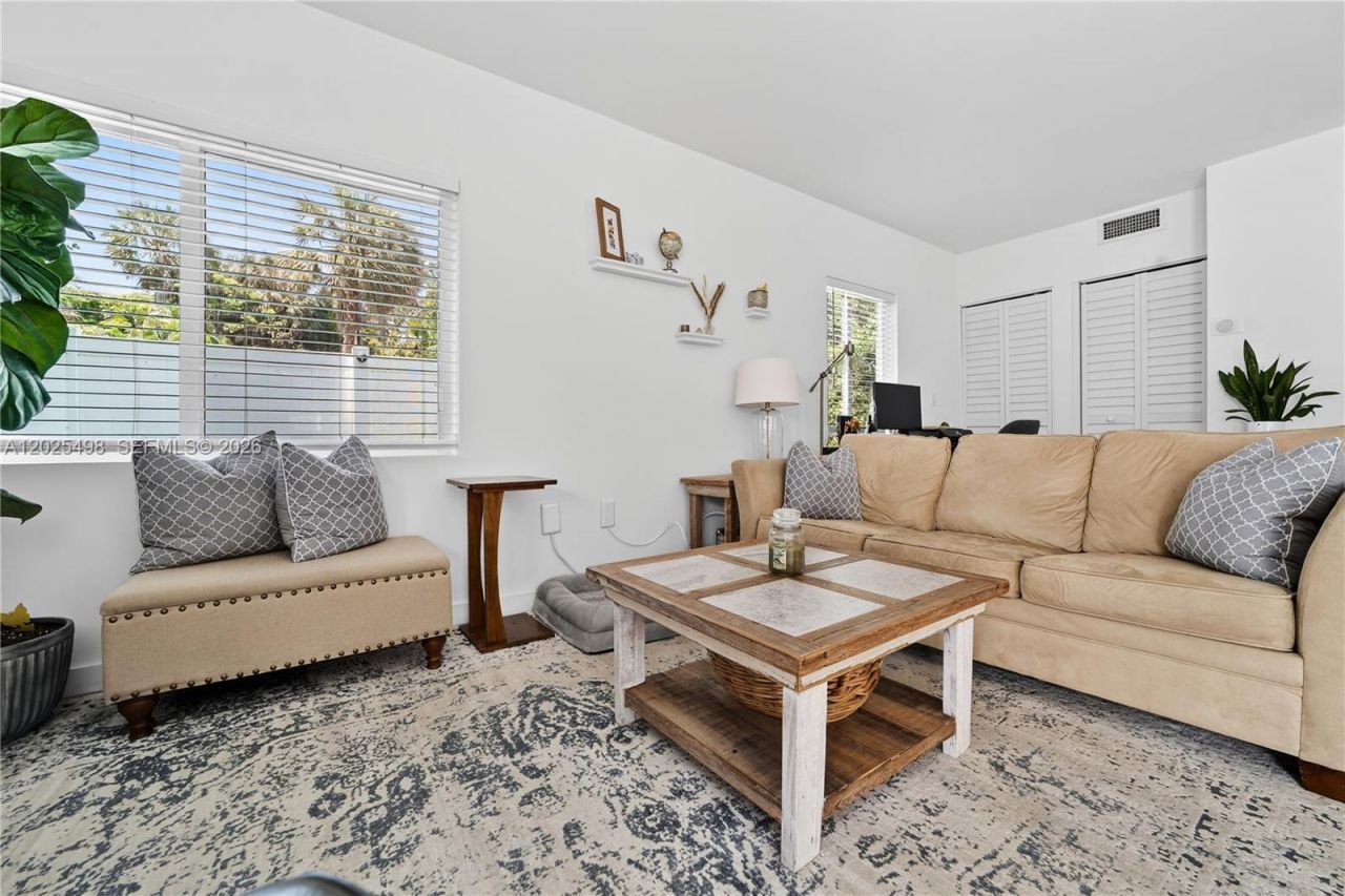 24 NW 13th Ave, Delray Beach, FL 33444 Photo