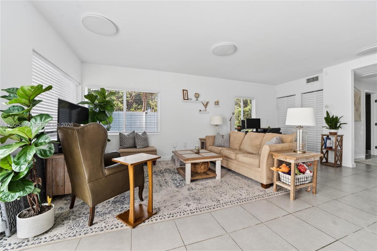 24 NW 13th Ave, Delray Beach, FL 33444 Photo