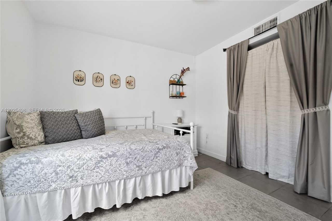 24 NW 13th Ave, Delray Beach, FL 33444 Photo