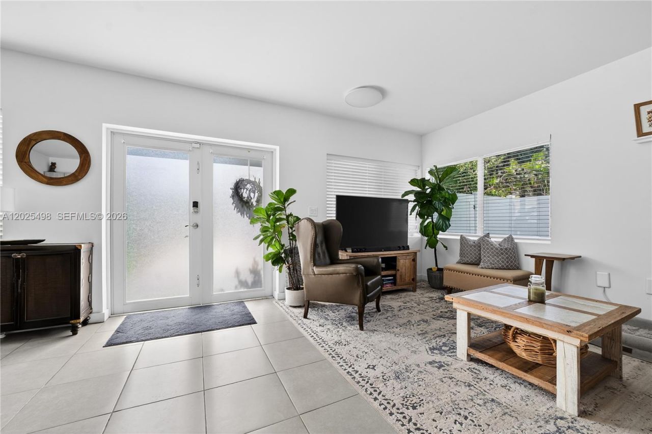 24 NW 13th Ave, Delray Beach, FL 33444 Photo