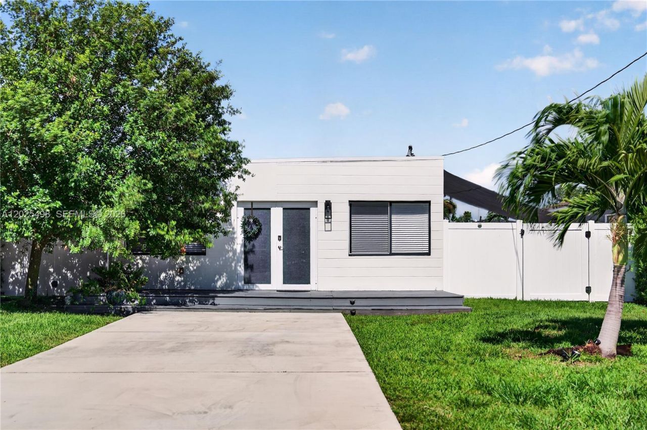 24 NW 13th Ave, Delray Beach, FL 33444 Photo