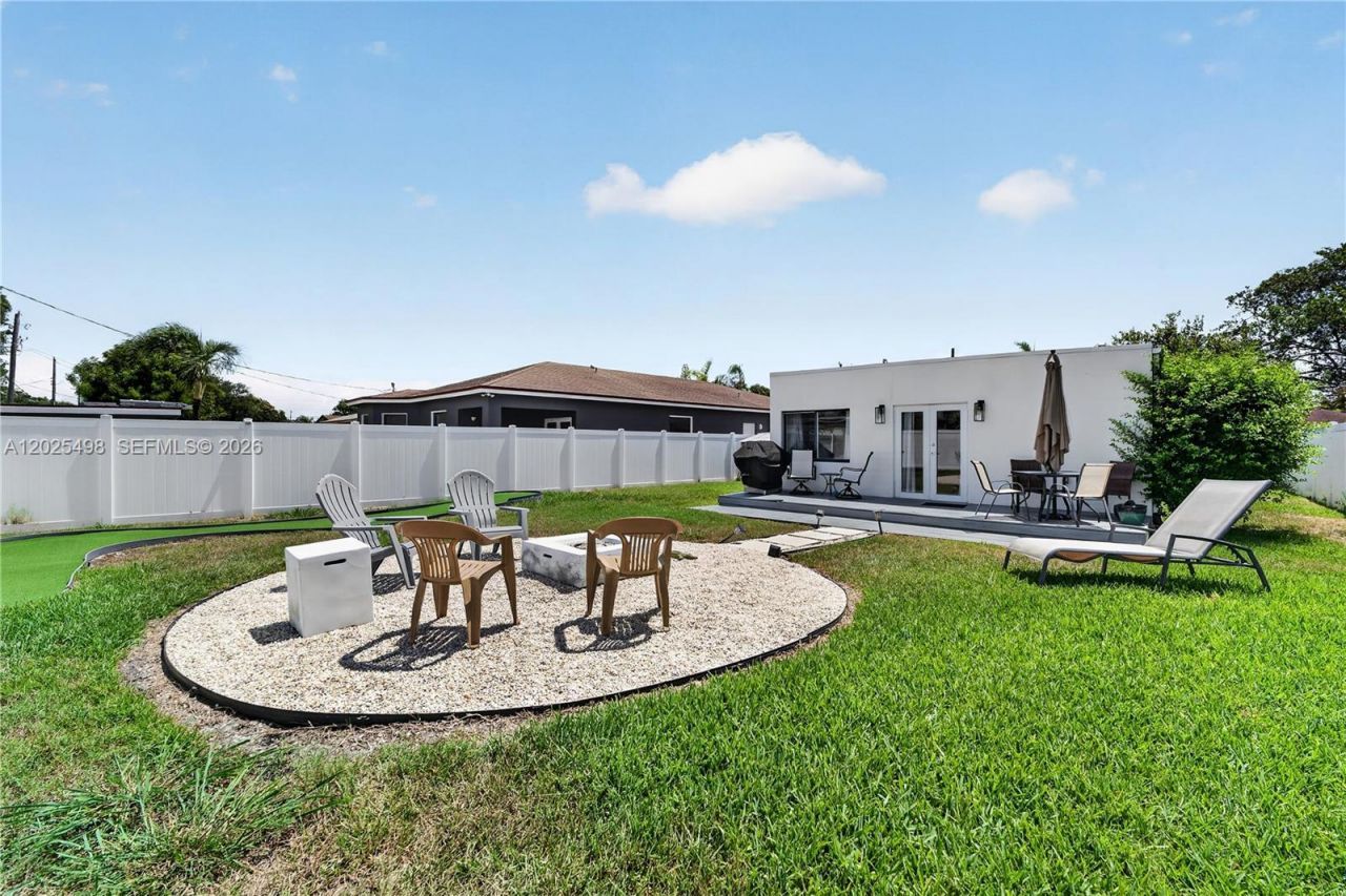 24 NW 13th Ave, Delray Beach, FL 33444 Photo