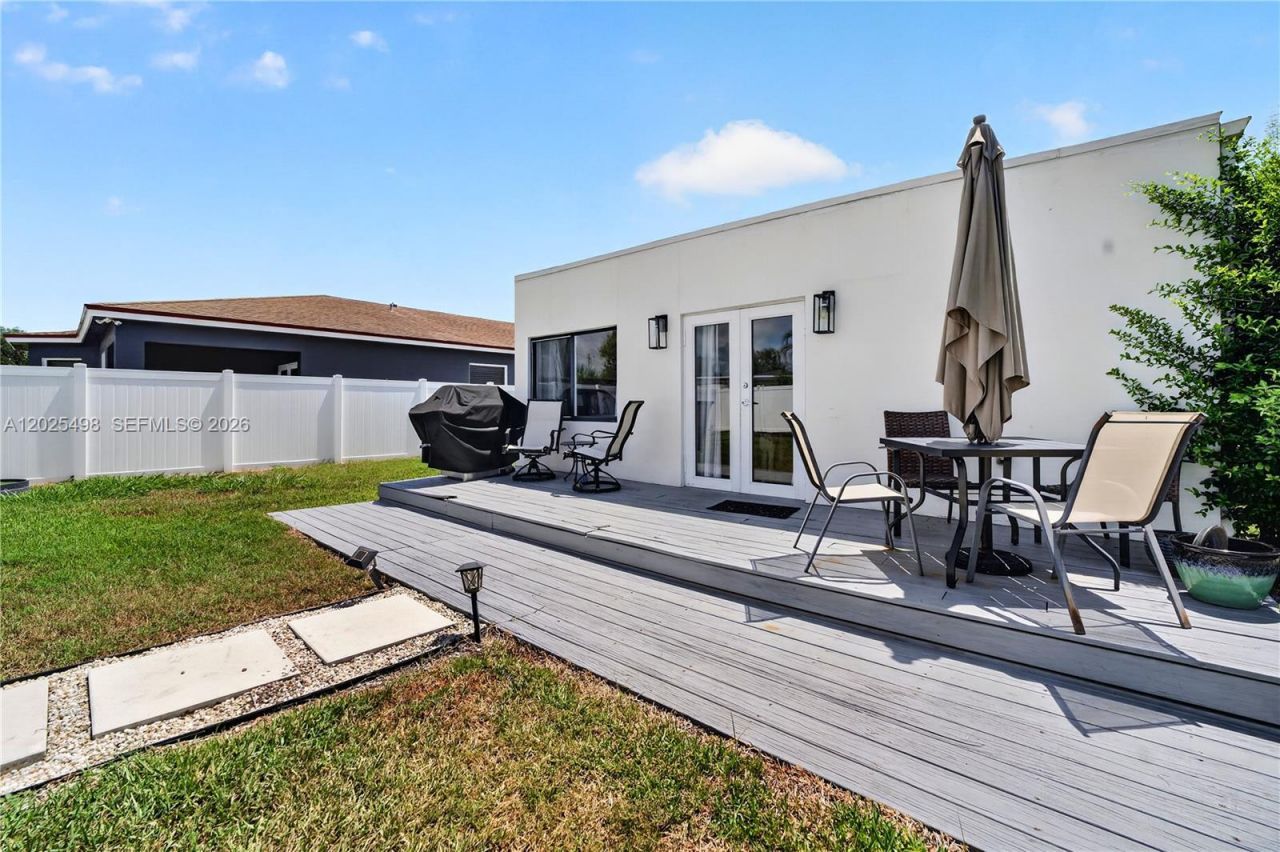 24 NW 13th Ave, Delray Beach, FL 33444 Photo