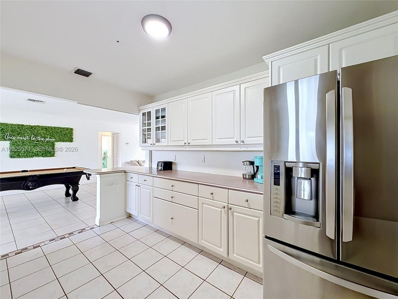 2501 NE 209th Ter , Miami, FL 33180 Photo