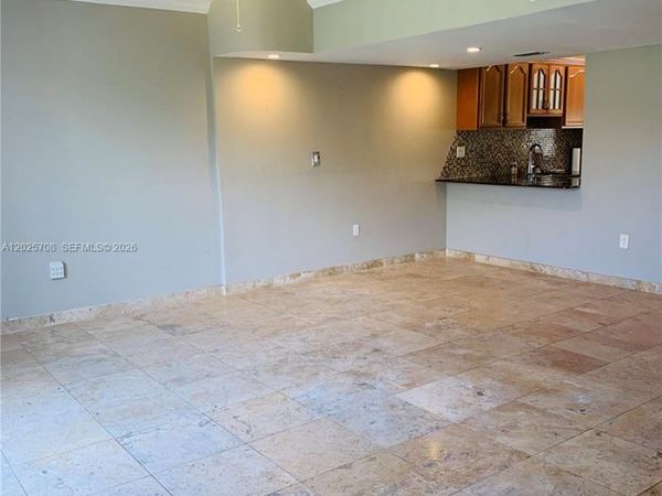 1651 NE 115th St, Unit 21C, Miami, FL 33181