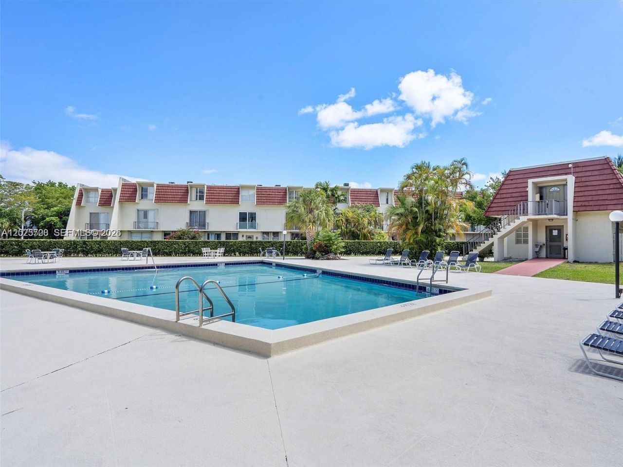 1651 NE 115th St, Unit 21C, Miami, FL 33181 Photo