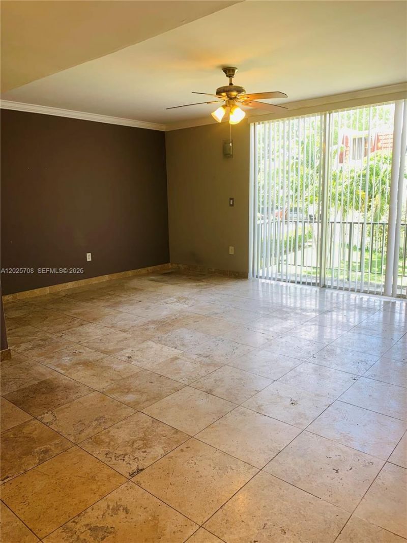 1651 NE 115th St, Unit 21C, Miami, FL 33181 Photo