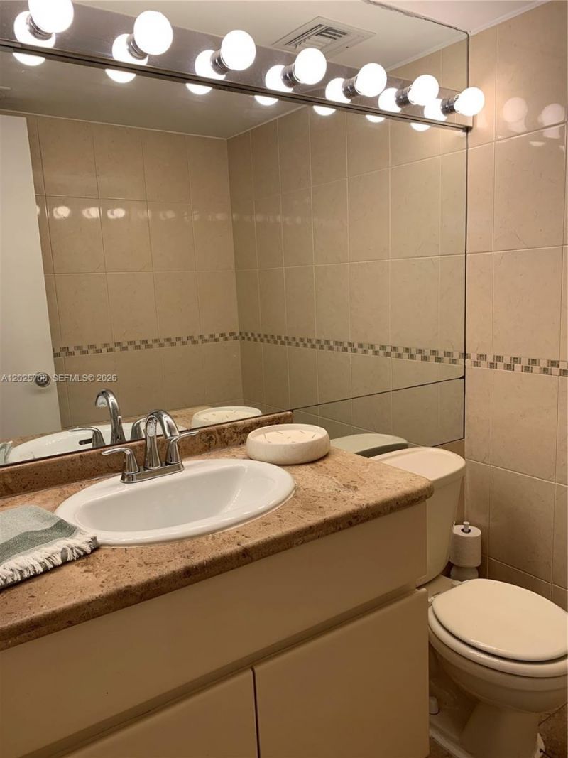 1651 NE 115th St, Unit 21C, Miami, FL 33181 Photo