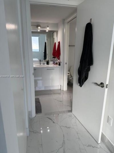 92 SW 3rd St , Unit 2109, Miami, FL 33130 Photo